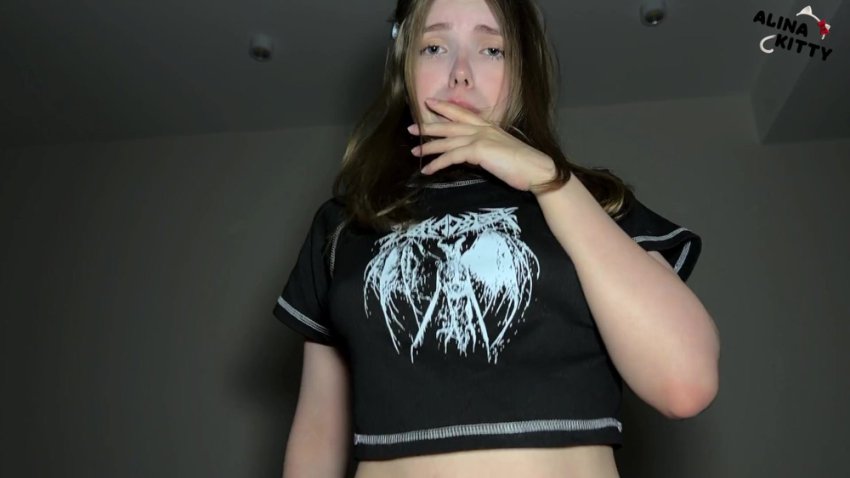 /2026-08-06 21-00/Alt Girl Friend Quietly Hid in Closet Until Stepmom Went to Bed - Then I Fucked Her Good.mp4