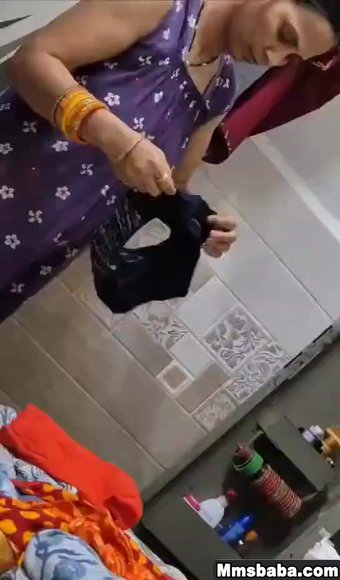 /2026-08-06 14-04/Desi bhabhi Boobs Video Capture___.mp4