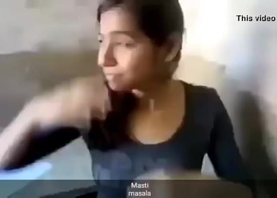 /Hot Desi girl removing.. - XNXX.COM.mp4