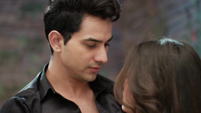 /2024-03-08 12-13/Pandya.Store.S02E1058.Todays.Episode.720p.HS.WEB-DL.AAC2.0.H.mp4