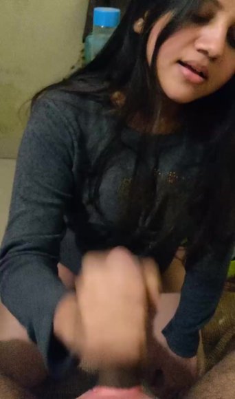 /2026-04-30 09-32/Beautiful GF shaking sex shaft of her BFBy_Telegram.mp4.mp4