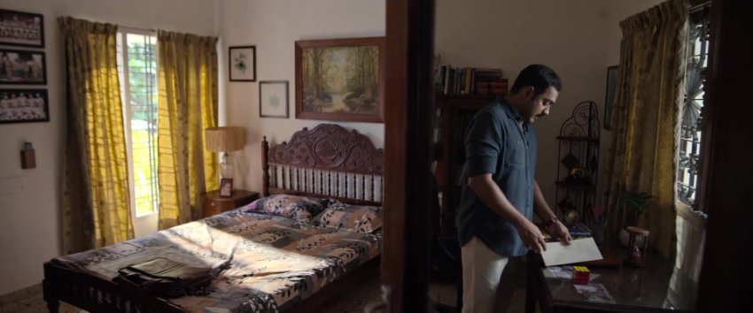 /2025-03-31 14-28/Rekhachithram_(2025)_720p_HEVC_HDRip_x265_ESubs_[Dual_Audio](1).mkv